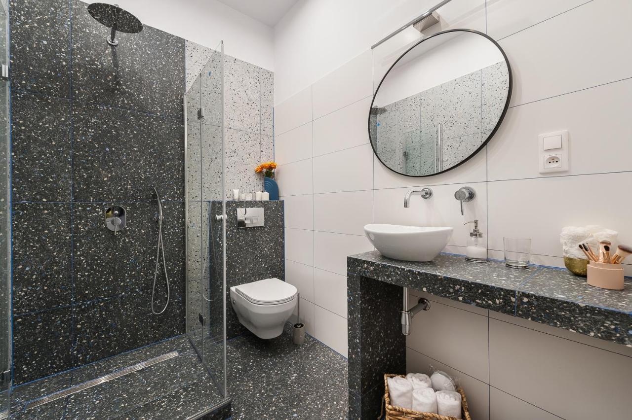 Luxury Spa Apartment Old Town Krakkó Kültér fotó